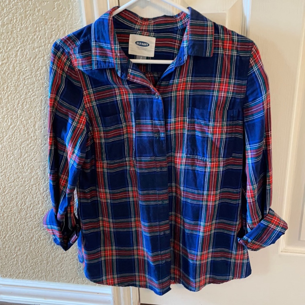 Old Navy. Size Small. Button down shirt.